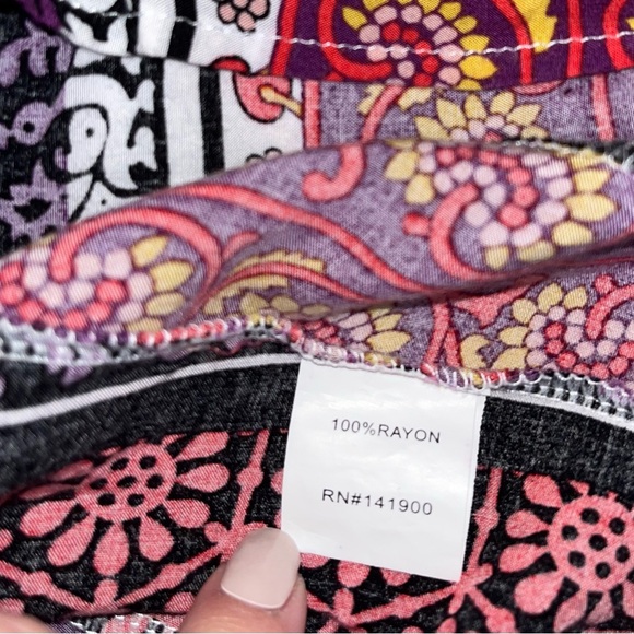 Velzera Colorful Tunic With Yarn Fringe Size L (oversized) - Picture 5 of 11